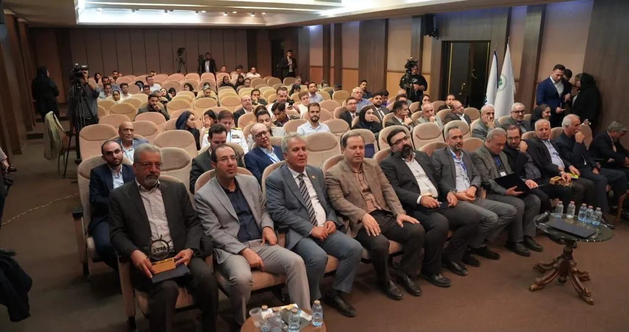 ادمیرال - کاماپرس