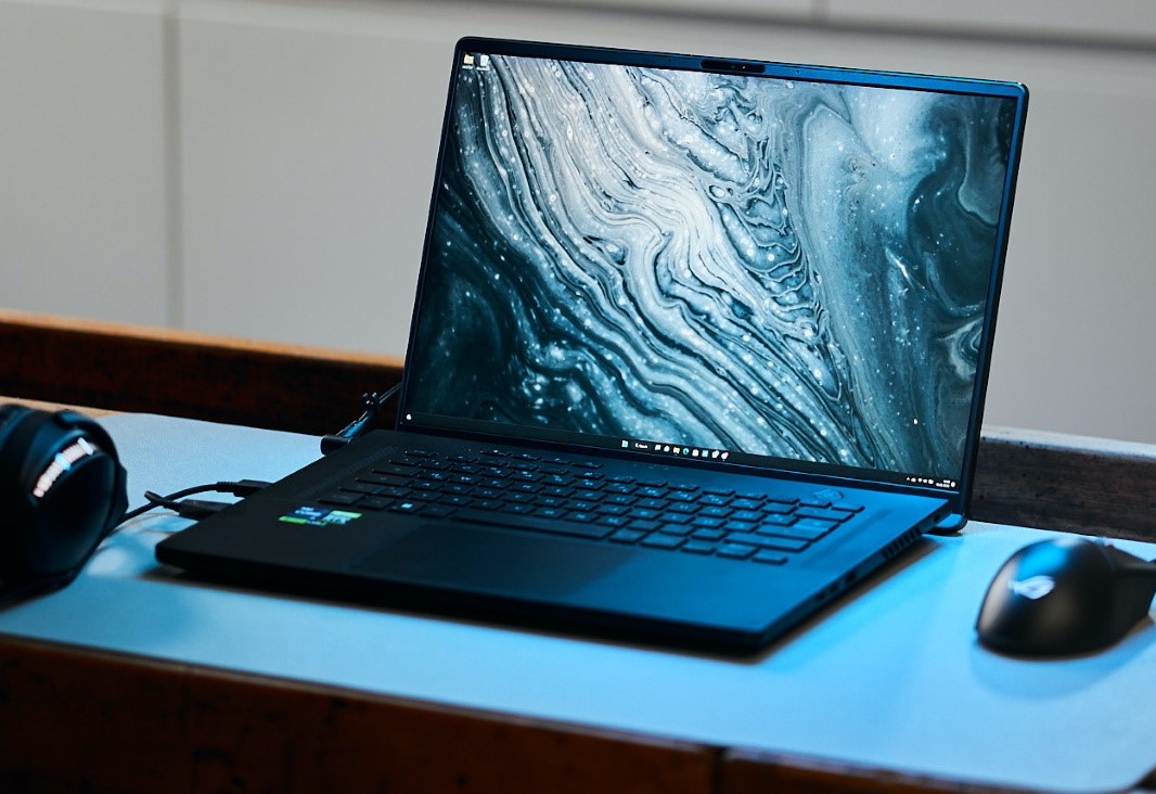 لپ تاپ گیمینگ میان رده ایسوس سری ROG Zephyrus  مدل M16 GU605MI 2024-CC - کاماپرس