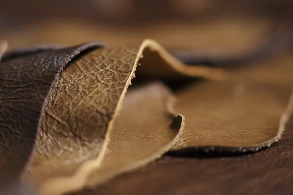 تفاوت چرم طبیعی و مصنوعی - کاماپرس