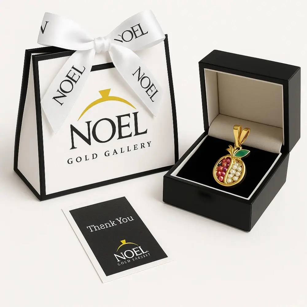 پلاک و گردنبند طلا برای شب یلدا - کاماپرس