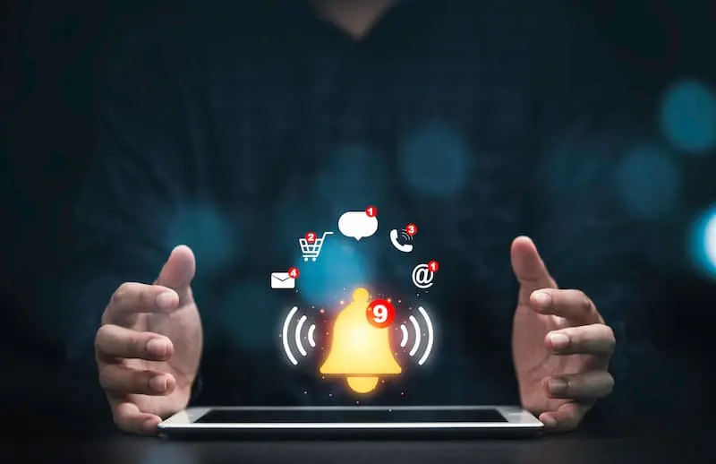 ادمین اینستاگرام حرفه‌ای- کاماپرس