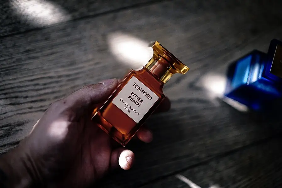 عطر مردانه تلخ