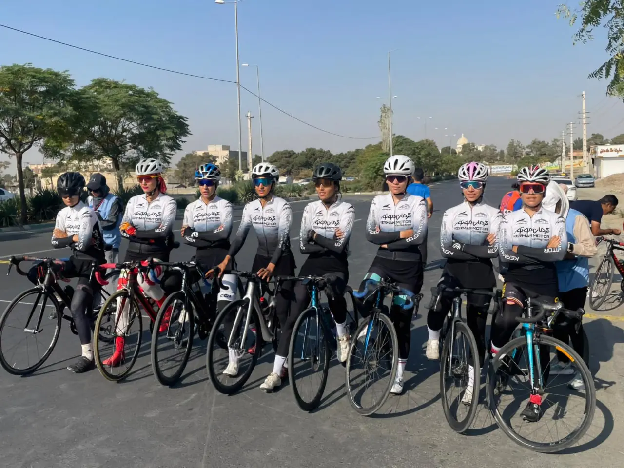 قهرمانی و رکورد شکنی برای بانوان دوچرخه سوار کرمان موتور- کاماپرس اصلی- کاماپرس