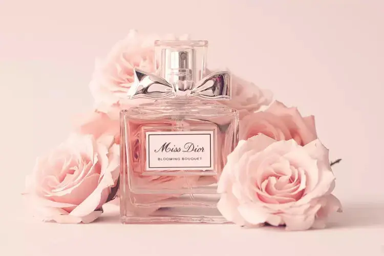 ادکلن میس دیور -کاماپرس