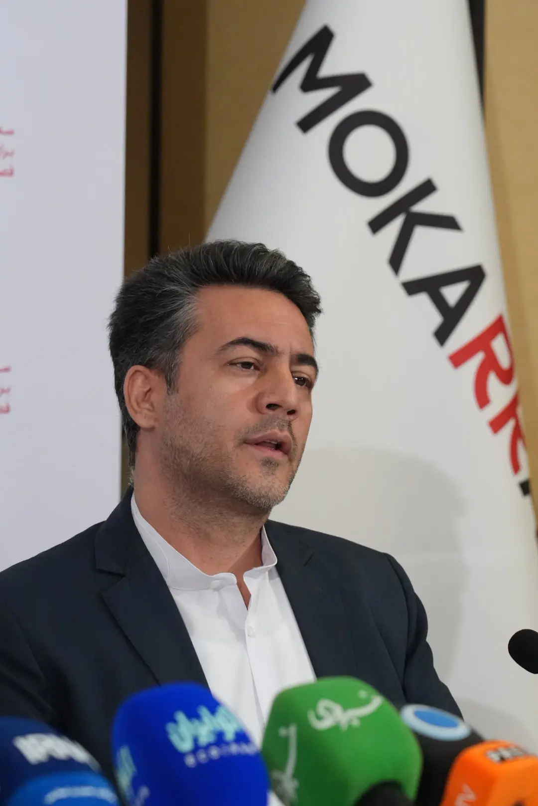 نشست خبری هلدینگ مکرر - کاماپرس3