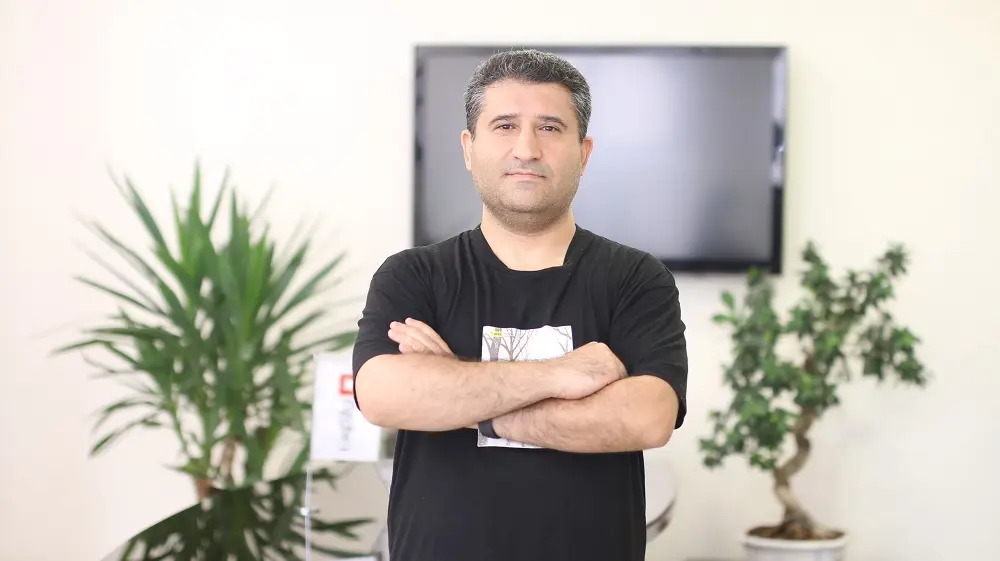 مهدی زرجوپی- کاماپرس