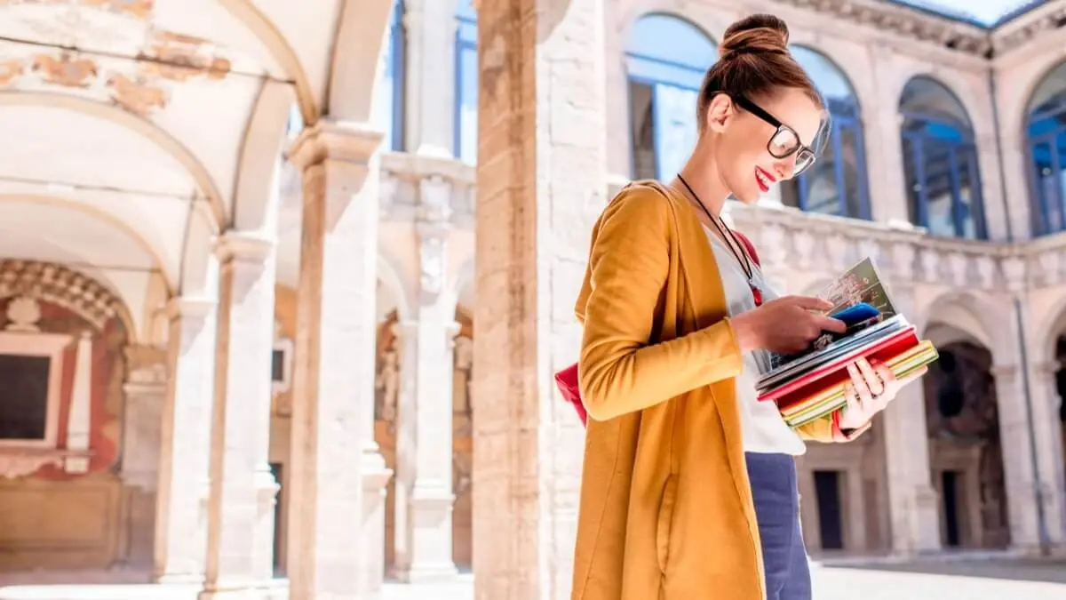 تحصیل در ایتالیا- کاماپرس