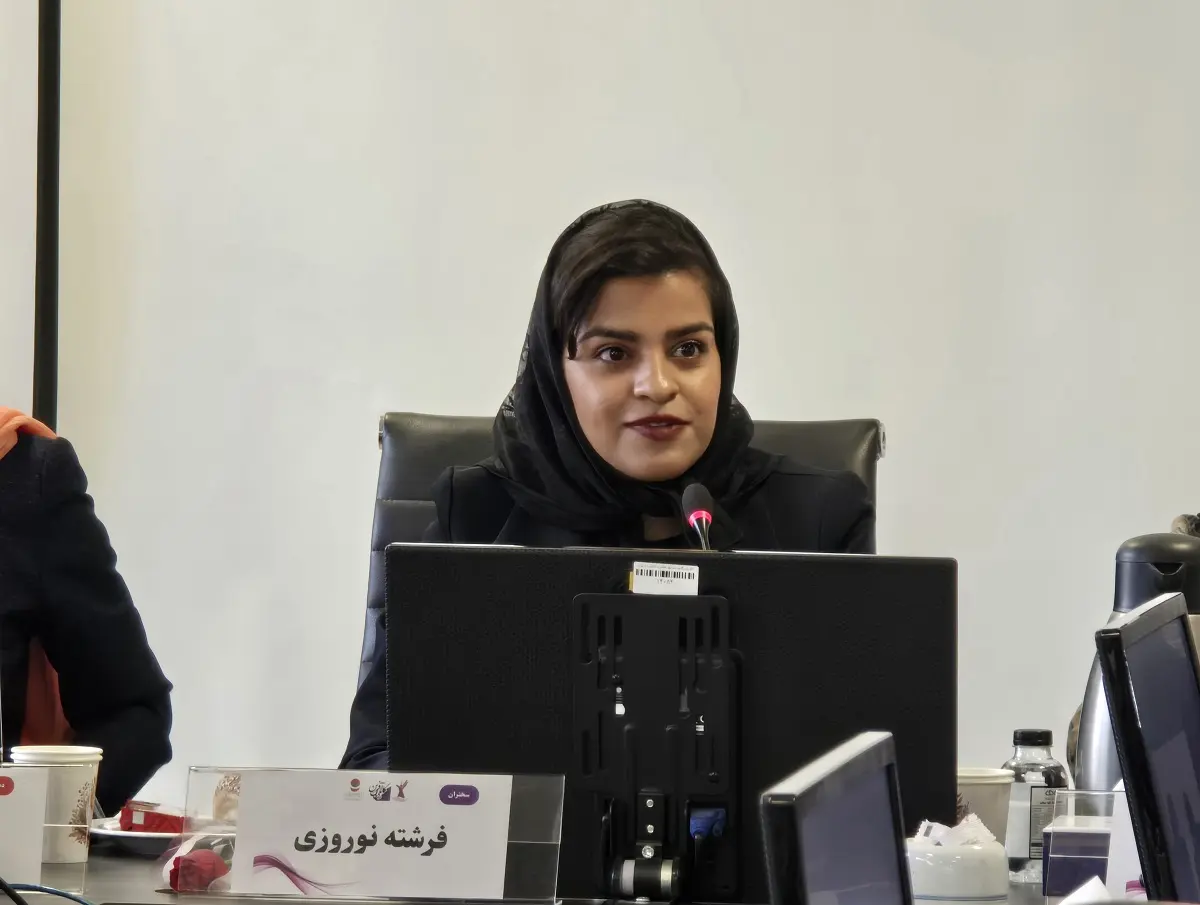 نشست تخصصی «تجربه زیسته زنان کارآفرین در توسعه بازارهای صادراتی؛ از روایت تجربه تا انتقال دانش» - کاماپرس4