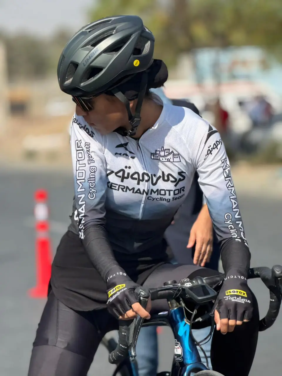 قهرمانی و رکورد شکنی برای بانوان دوچرخه سوار کرمان موتور- کاماپرس