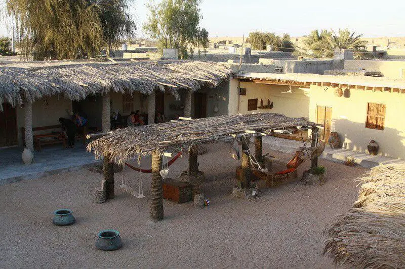 اقامتگاه هفت رنگو- کاماپرس