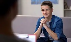 چگونه جلسات فردمحور سمتکو، اعتمادبه‌نفس نوجوانان را بازسازی می‌کند؟