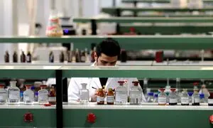 افتتاح دو خط تولید ماده دارویی در شیمی دارویی داروپخش