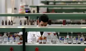 افتتاح دو خط تولید ماده دارویی در شیمی دارویی داروپخش