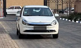 بازدید مدیر عامل کرمان موتور از سدان هیبرید ملی ایگل