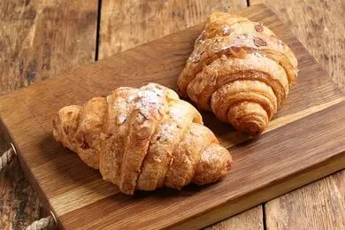 دستپخت‌ تازه شیبابا برای کروسان‌های دو مغزی