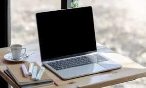 لپ تاپ استوک به درد چه کسانی می خورد؟