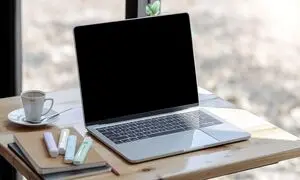 لپ تاپ استوک به درد چه کسانی می خورد؟
