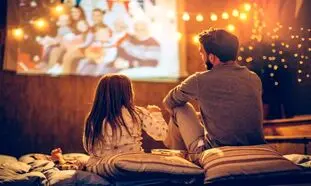 خرید ویدیو پروژکتور؛ تجربه سینما در خانه