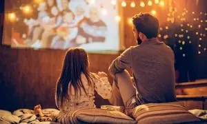 خرید ویدیو پروژکتور؛ تجربه سینما در خانه