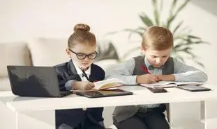 شروع هیجان انگیز مسابقه دانش‌آموزی «زنگ بیمه» با جوایز هیجان‌انگیز