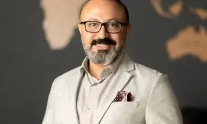 صنعت گردشگری ایران زیر سایه جنگ و ناپایداری اقتصادی