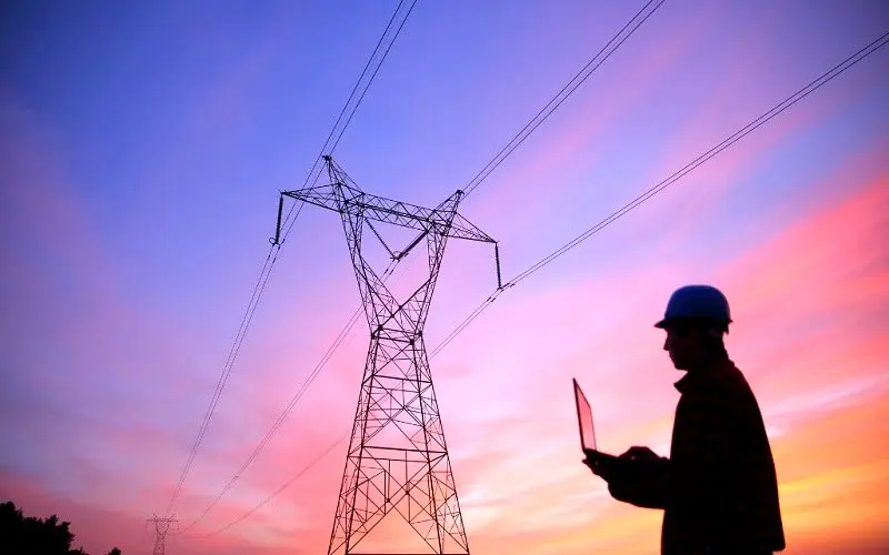 صنعت برق در آستانه فروپاشی