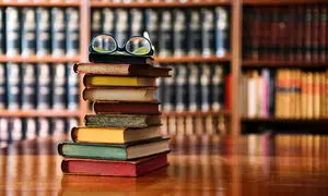 ششمین نشست هم‌ آموزی گروه آرین با محوریت کتاب‌ خوانی برگزار شد