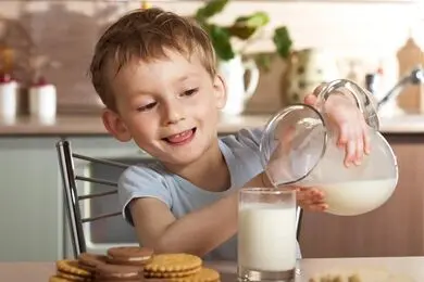رونمایی از تازه‌ترین بسته‌بندی دامداران ویژه کودکان