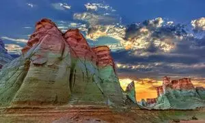در تور قشم از کدام جاذبه‌ها بازدید می‌کنیم؟