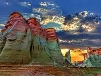 در تور قشم از کدام جاذبه‌ها بازدید می‌کنیم؟