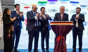 «لزور» رونمایی شد