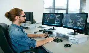 مروری بر دستاوردها و عملکرد مهرکام تک در هشتمین نمایشگاه کار