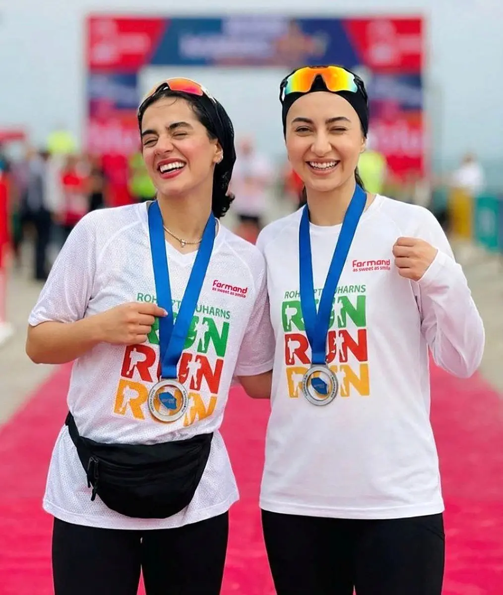 حمایت فرمند از دختران دونده در ماراتن کیش