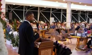 توقف در تجارت خارجی بی‌معنا است، فقط راهکارها تغییر می‌کنند