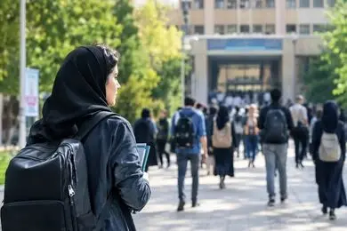 آموزش نخستین قربانی بحران است