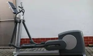 چرا الپتیکال یا اسکی فضایی برای زانو مفید است؟