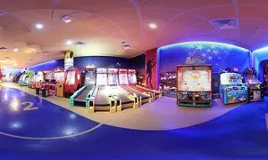 شهربازی هایلند کیش؛ معرفی کامل + قیمت بلیط