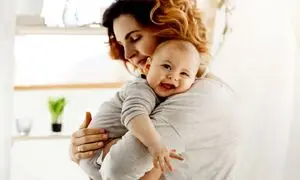 اهدای نشان عالی مفید به داروسازی دکتر عبیدی