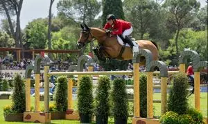 زومر؛ حامی مسابقات پرش با اسب کشور