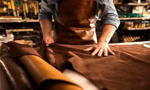 ۳ نشانه کلیدی برای تشخیص چرم طبیعی از مصنوعی
