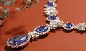 جذاب ترین گردنبند سنگی زنانه زیر ۲۰ میلیون تومان
