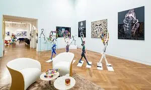 در انتظار آغاز پنجمین نمایشگاه هنر تهران 