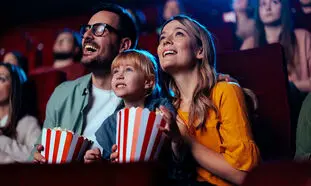 فروش ۵۳۸ میلیاردی بلیت فیلم‌های سینمایی در سینماتیکت طی شش ماه