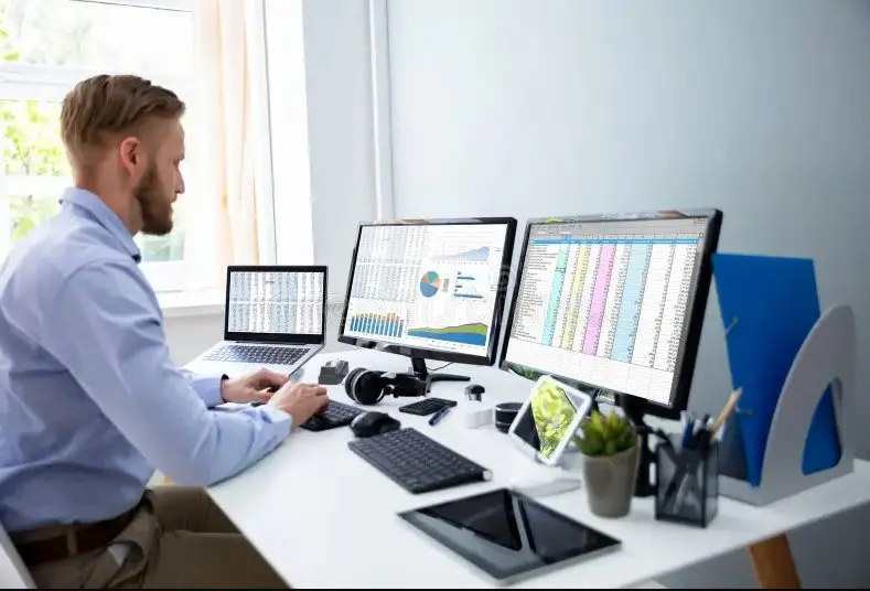 اسامی هیئت داوران جشنواره Fintex