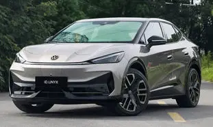 ماشین جدید مهران مدیری چیست؟