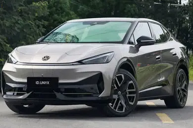 ماشین جدید مهران مدیری چیست؟