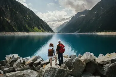 سفرکارت هف هشتاد؛ هدیه‌ای برای ساختن خاطره‌های ماندگار