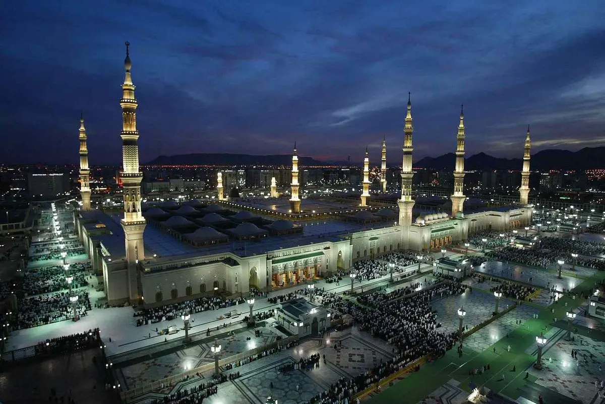 مقاصد زیارتی مسلمانان: سفر به دل تاریخ و ایمان با هفت وادی
