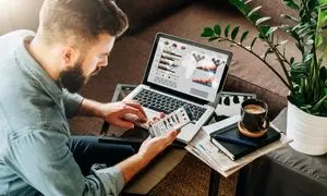 ۵۰ میلیون کاربر فعال ماهانه برای کافه بازار در سال ۱۴۰۳ 
