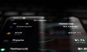 برای خرید ارز دیجیتال انتخاب کوین مهمتر است یا انتخاب صرافی؟